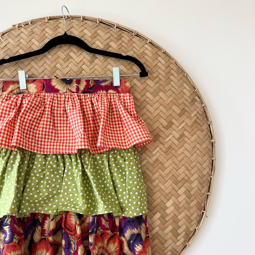 VINTAGE COTTAGE-CORE RUFFLED TIERED HAND-MADE BOHO APRON - COASTAL GRANDMA VIBE - Picture 7 of 10